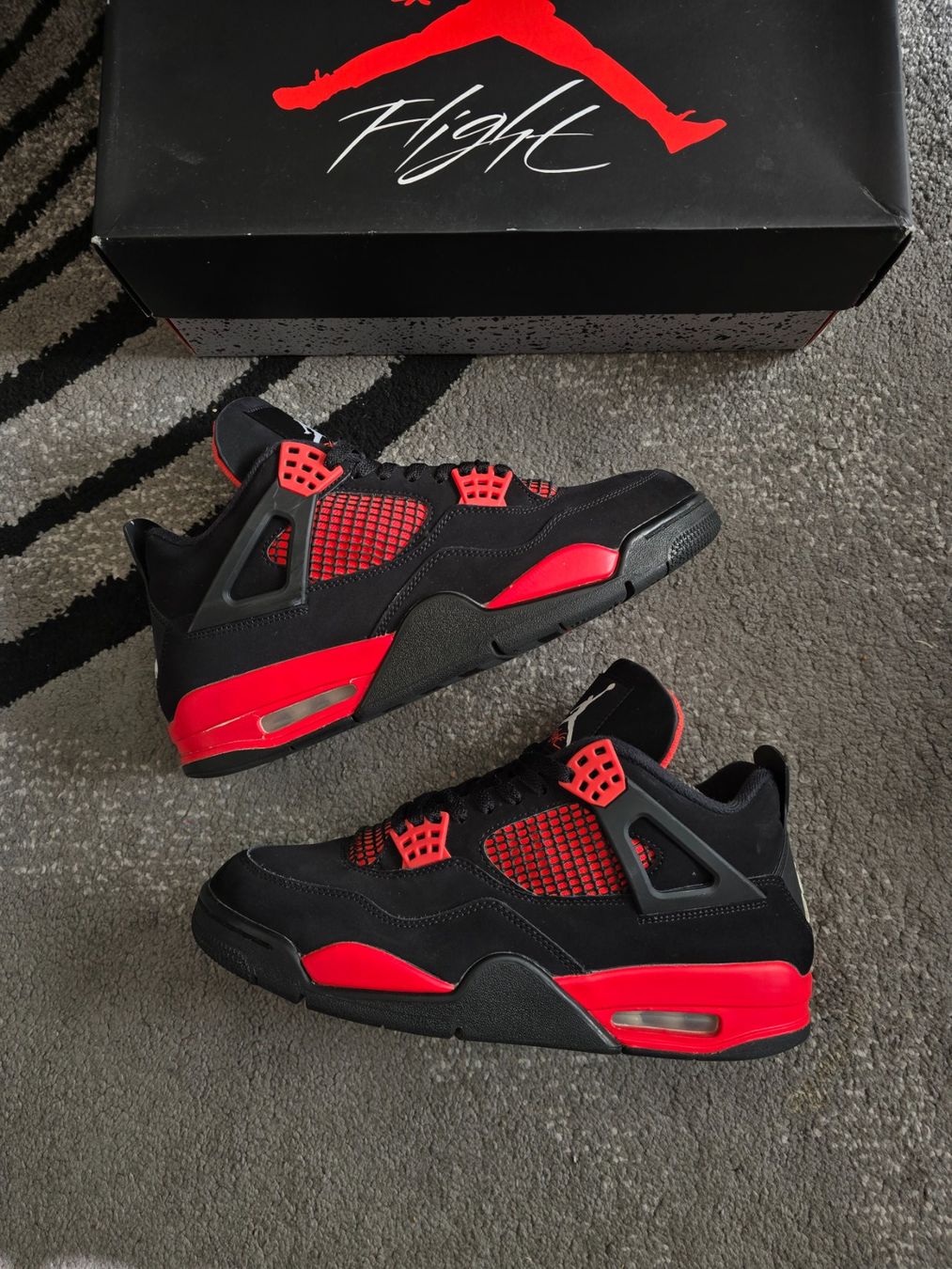 Herrenschuhe: Jordan 4 red thunder – Gebraucht aus Bôle von A_Kickstory 1