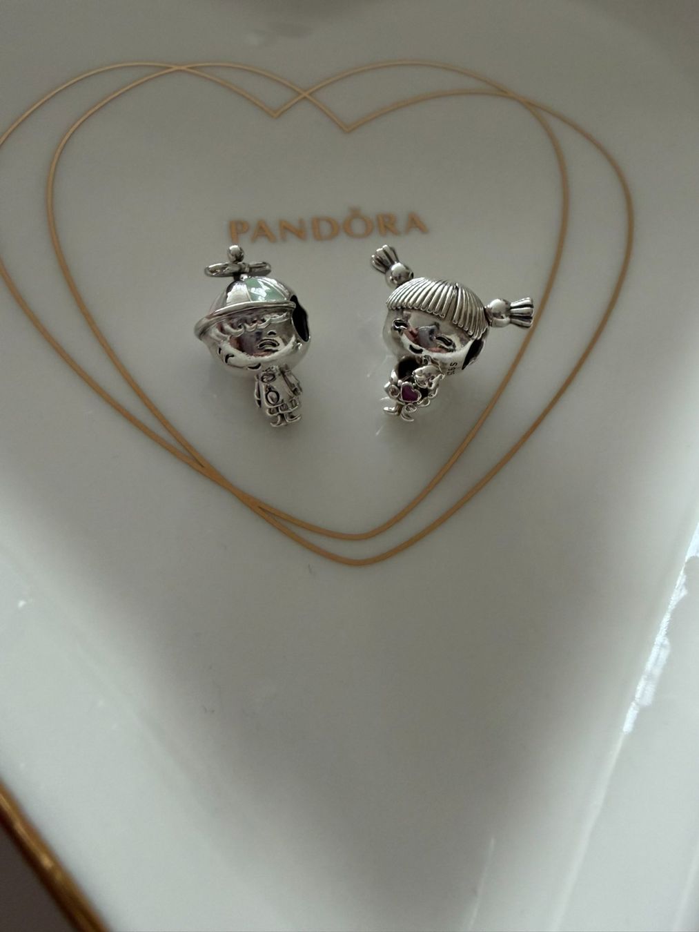 Pandora Ciondoli: Pandora Charms - Junge und Mädchen – Nuovo (secondo la descrizione) da Othmarsingen venduto da Pandabaerchen 1