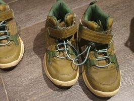 Hohe Turnschuhe Mädchen oder Jungen Grösse 29