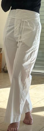LIU JO raffinierte Sommerhose weiss Gr. M, nie getragen!