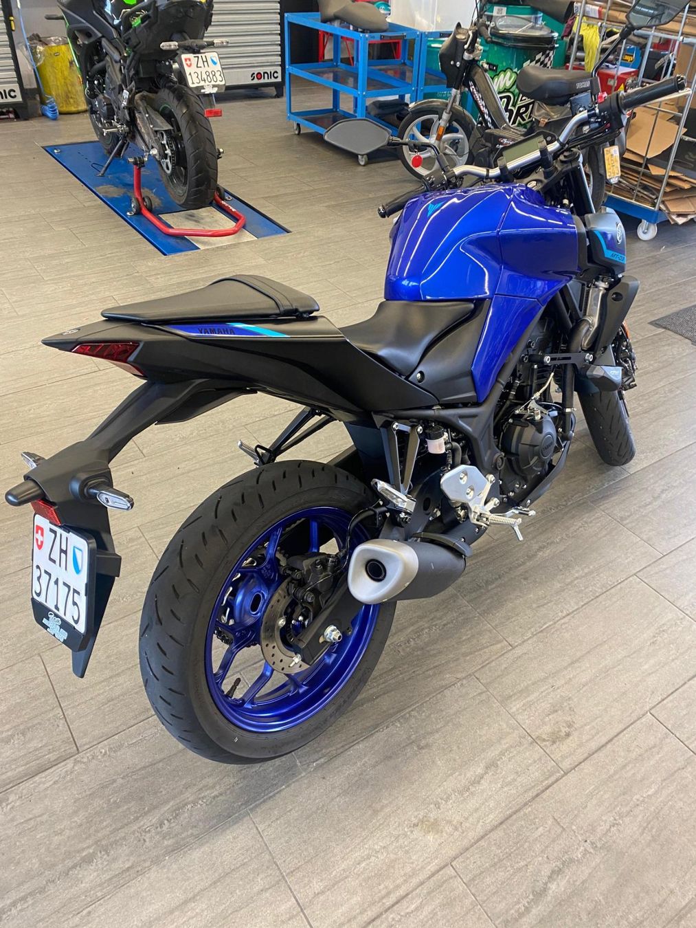 Yamaha Strada: Yamaha MT-03 2023 – Usato da Zürich venduto da Barroo2 7