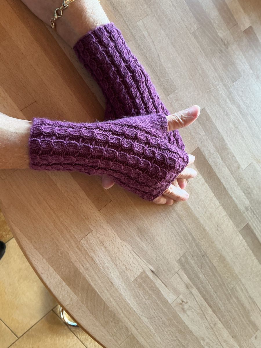 Sonstige Kleidung & Accessoires: Chauffe-poignets – Neu (gemäss Beschreibung) aus La Neuveville von tricoly