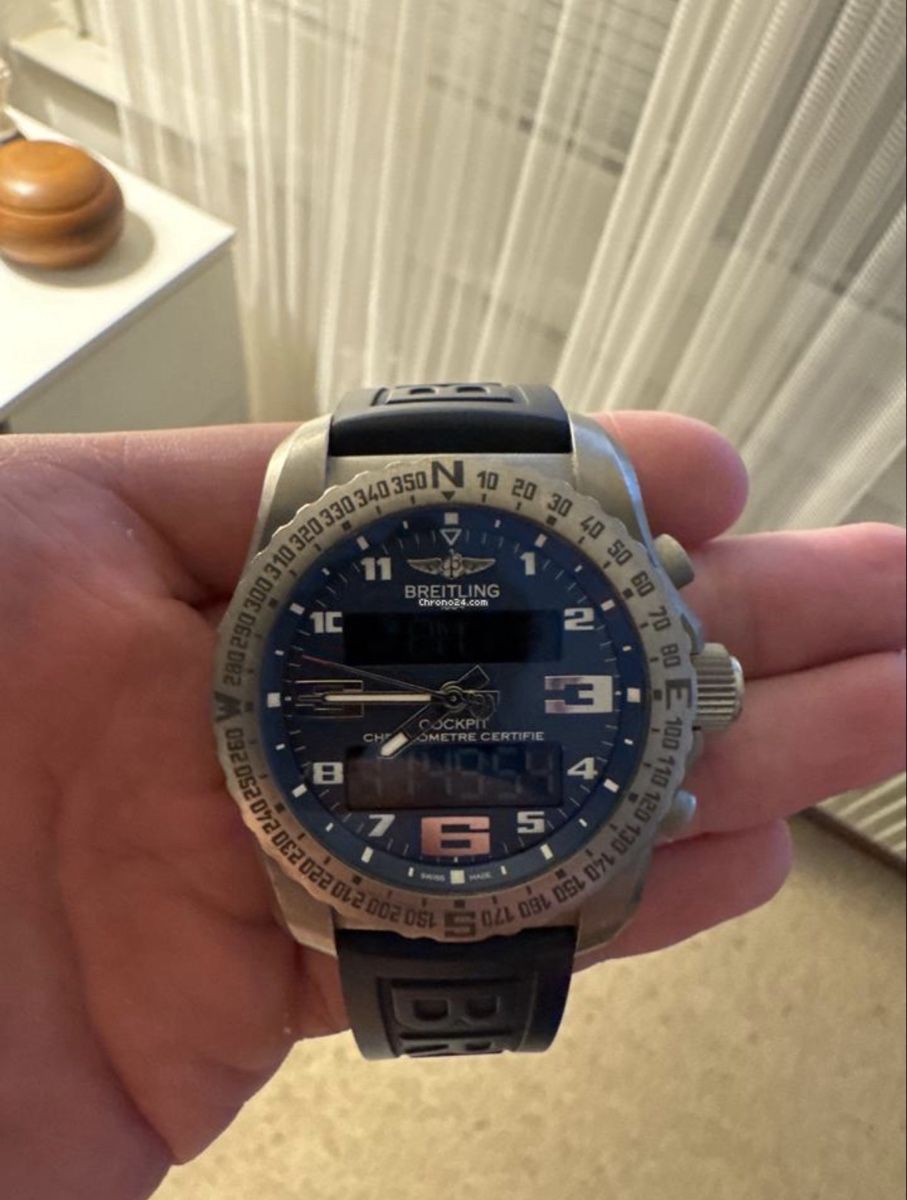 Breitling Uhren: Breitling Cockpit B50 – Gebraucht aus Yverdon-les-Bains von rom_8vsg 1