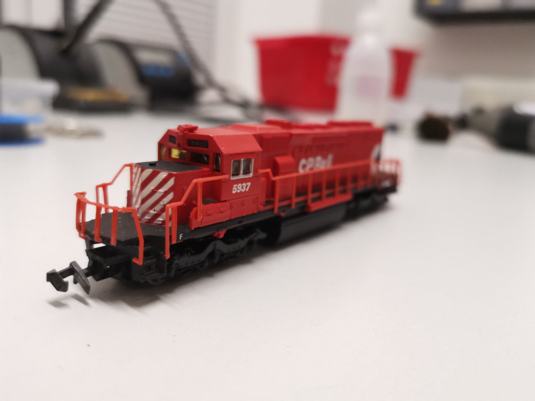 Modelleisenbahnen: Bachmann - EMD SD40-2 CP Rail 5937 – Gebraucht aus St. Margrethen SG von  1