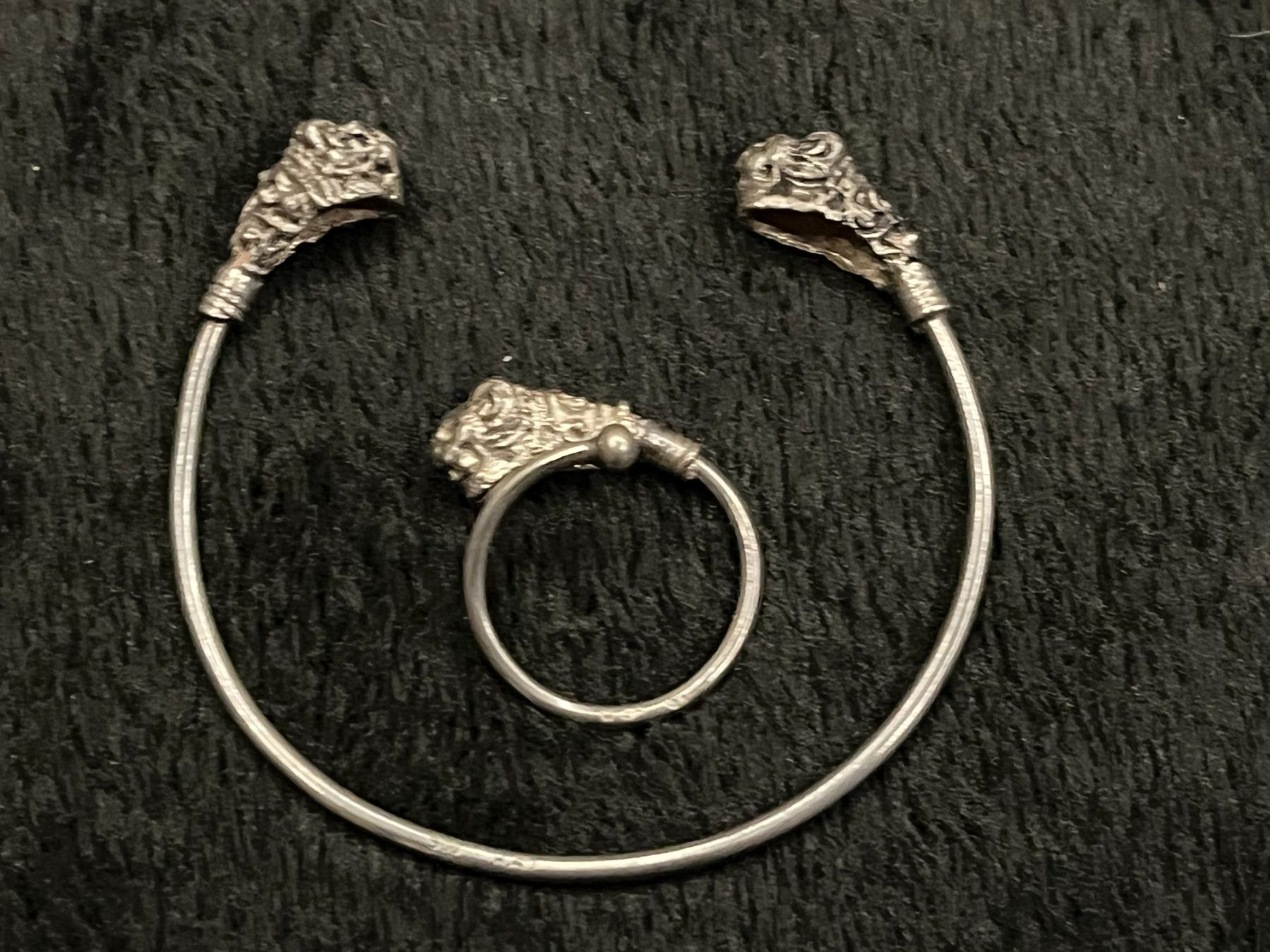 Bracciali & Braccialetti: Armband und Ring Silber 800 – Usato da Bettwiesen venduto da wicking27
