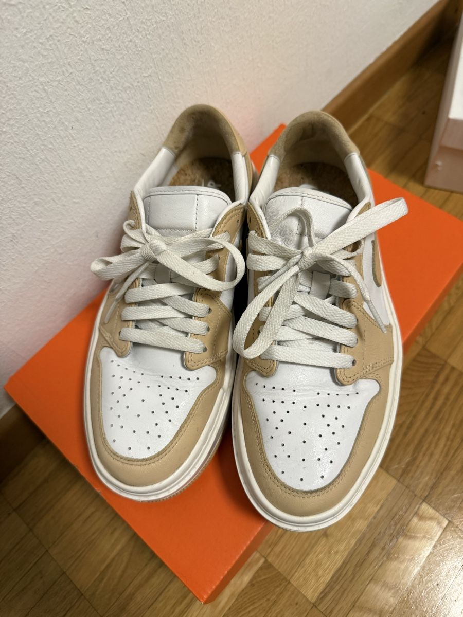 Nike Scarpe da donna: Nike Jordan taille 38.5 – Usato da Les Avanchets venduto da NR07 1