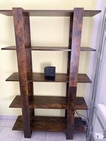 Bücherregal aus Holz