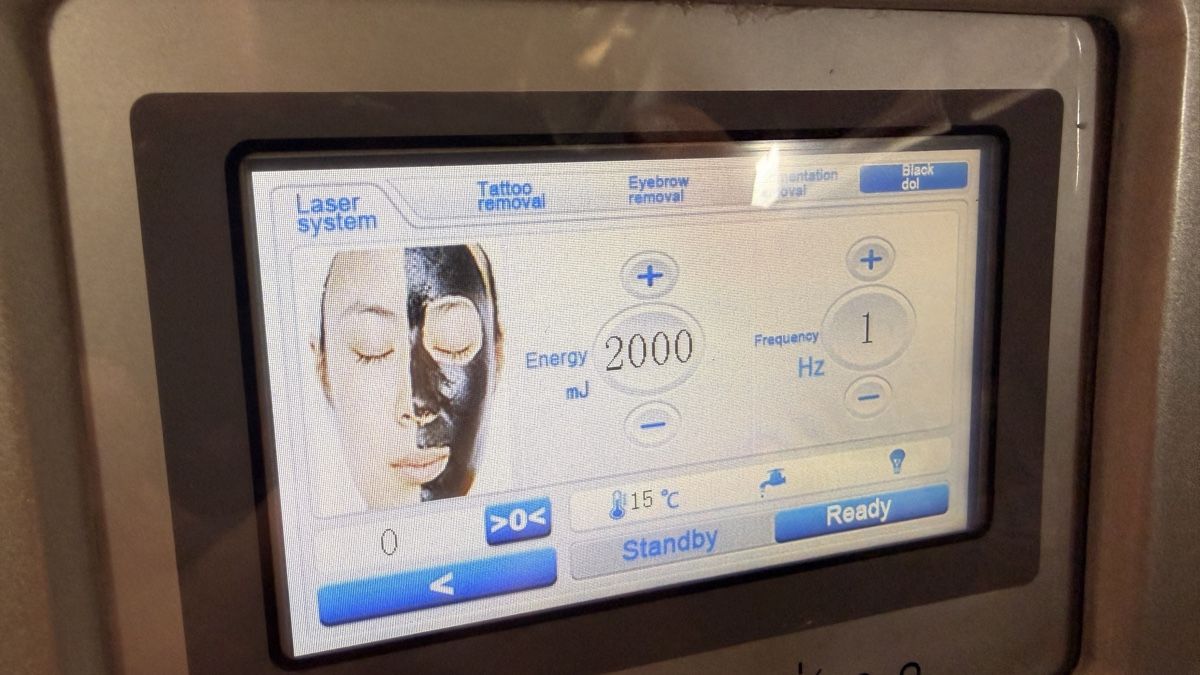 Tutte le macchine: Laser Tattoo Removal System Model J-200 – Usato da Rotkreuz venduto da perlengott 5