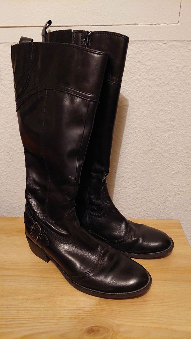 Scarpe da donna: Stiefel, Leder, schwarz, Grösse 38 – Usato da Oberwil BL venduto da Hunajakakku 2