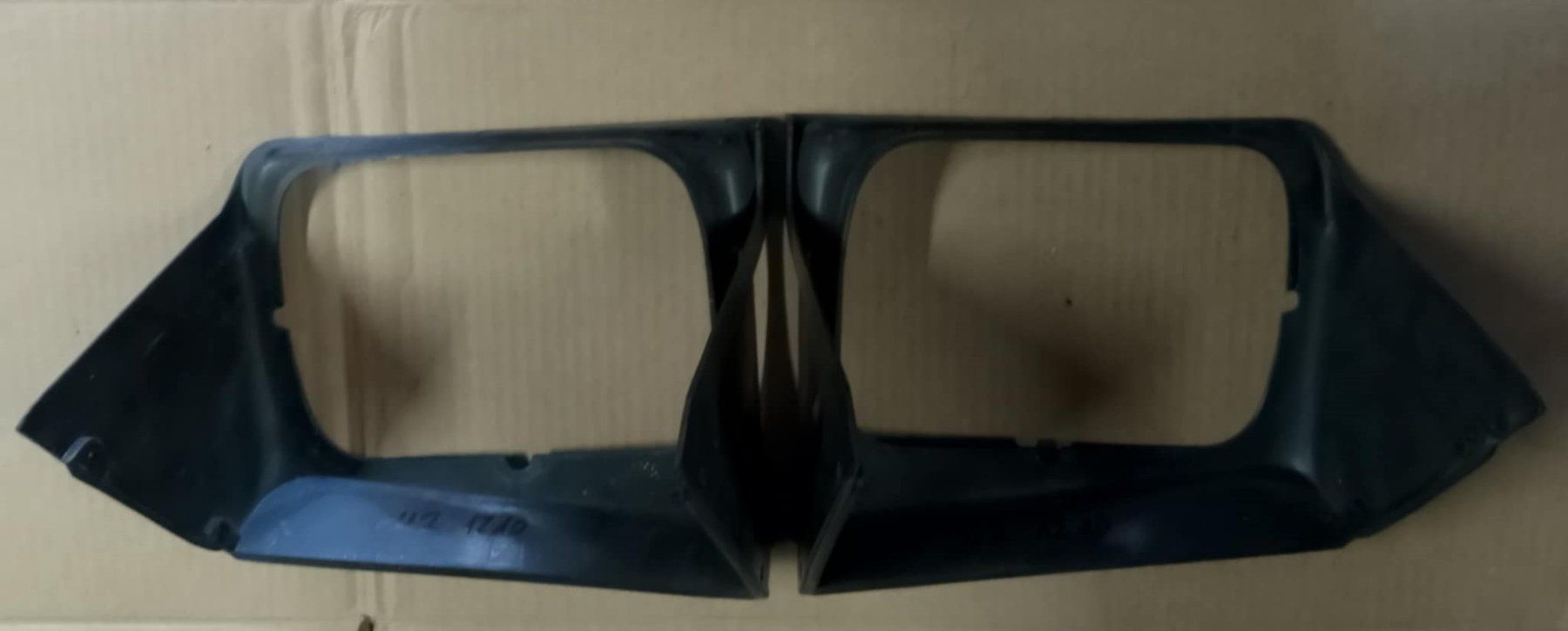 Pontiac Tutti pezzi di ricambio auto: Lampenabdeckungen Trans Am, Firebird  1982-1990 – Usato da Niedergösgen venduto da usc_8fsx 2