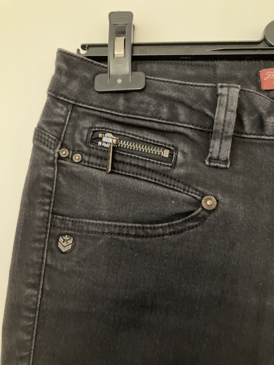 Freeman T. Porter Jeans: Freeman T. Porter Jeans Alexa Grösse M – Usato da Herrliberg venduto da spunggi 2