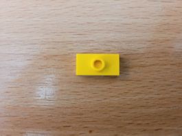 Lego - 1x plaquette jaune de forme spéciale