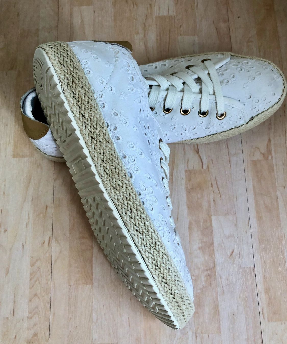 C&A Damenschuhe: C&A Sneaker, Stoffschuhe, Boho-Stil, weiss, Grösse 39 – Gebraucht aus Zürich von aboxi 4