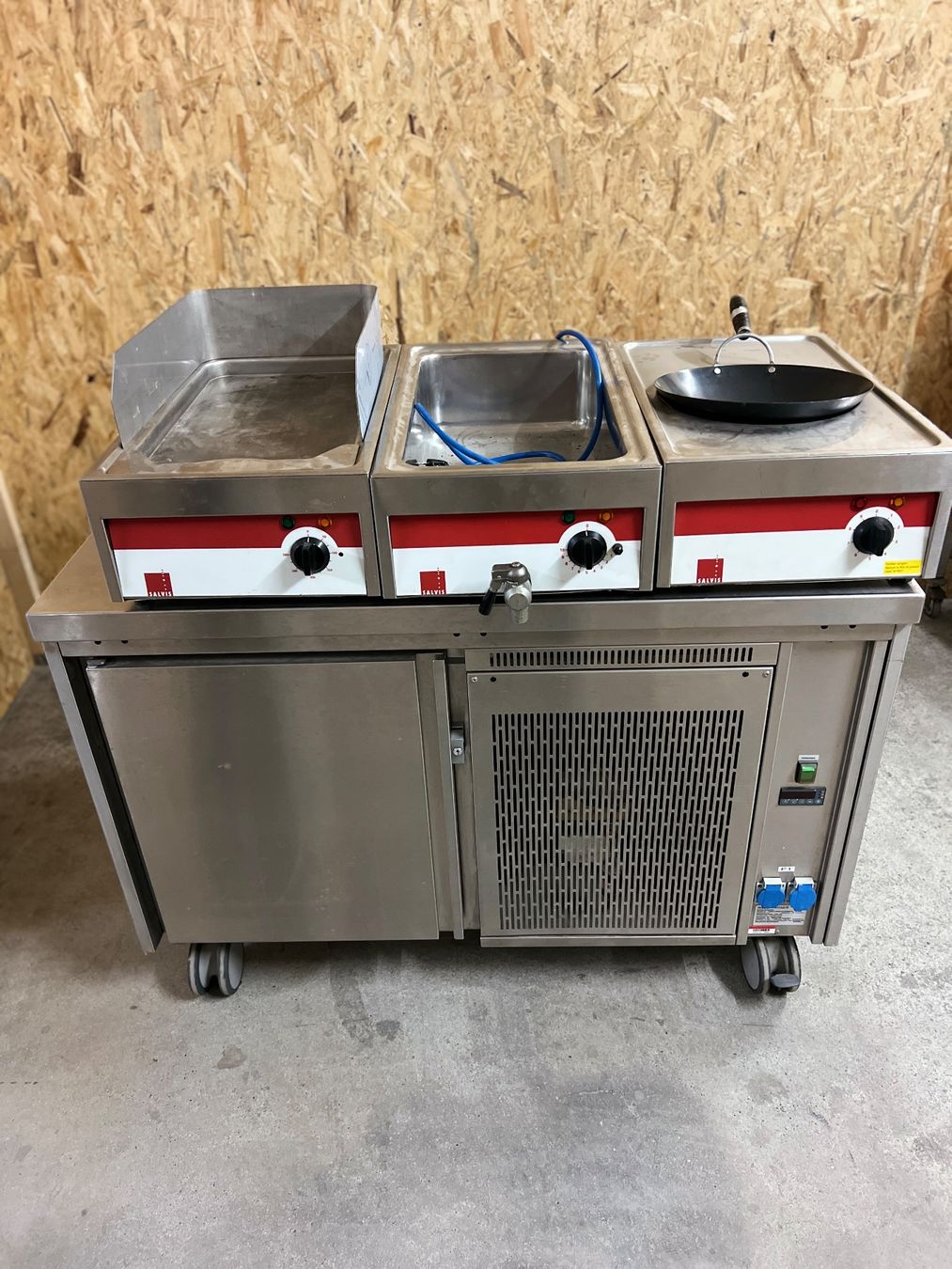 Elettrodomestici da cucina: Kühltisch – Usato da Rupperswil venduto da pimi88 6