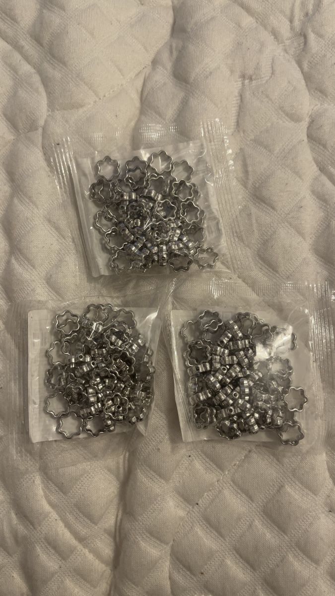 Perles (synthétiques): Perlen  – Neuf avec emballage d'origine à Oberwil par anj_gqq6 4
