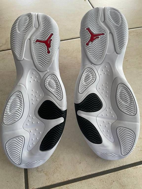 Scarpe da uomo: Jordan Max Aura 4, neu, Gr. 43 – Usato da Bernhardzell venduto da DEN74 1