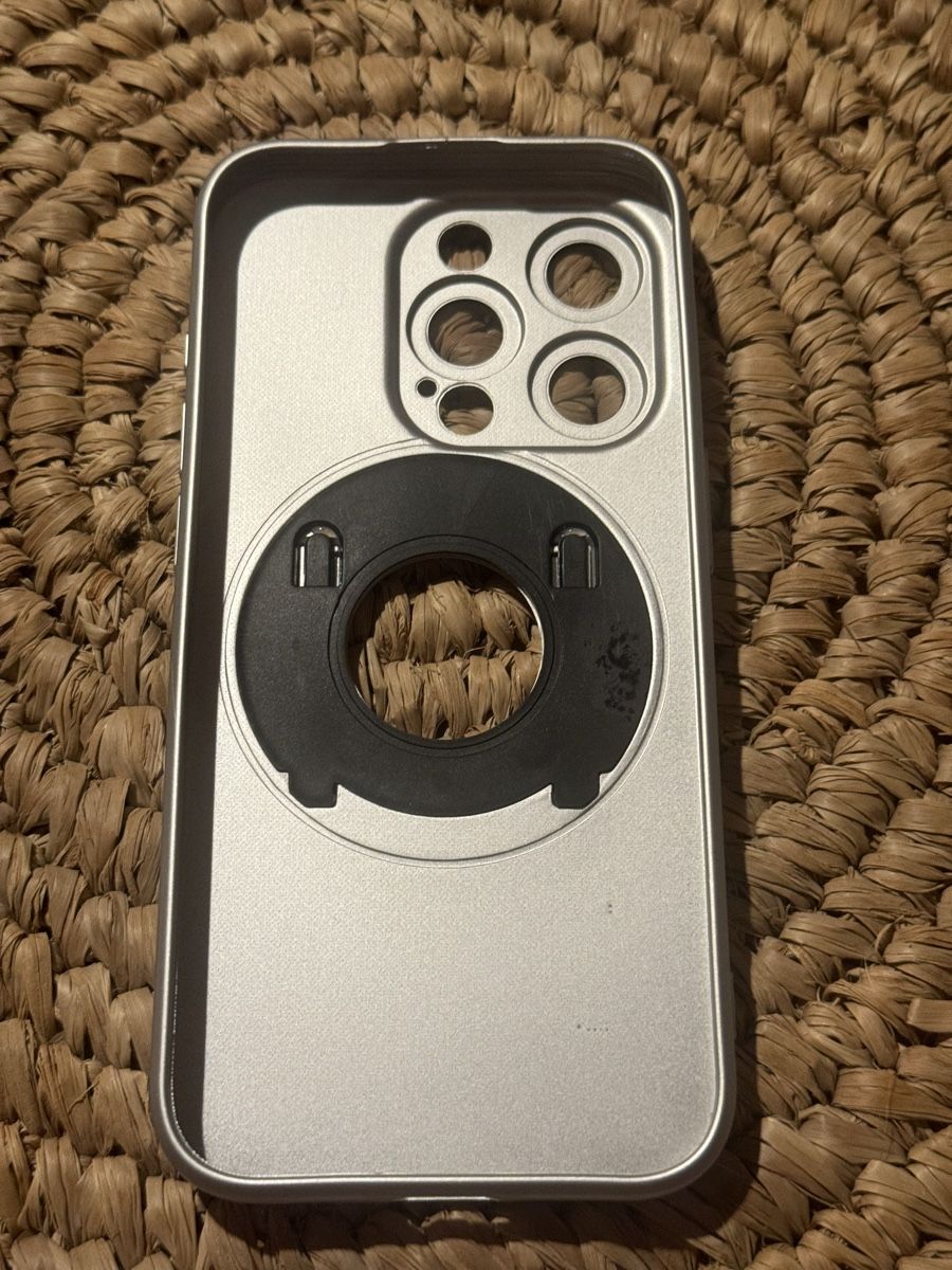 Apple Covers & Schutzfolien: iPhone Hülle 15 Pro – Neu und originalverpackt aus Zürich von NNK28 6