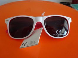 SONNENBRILLE ** 100% UV SCHUTZ ** DUNKLER FILTER ** NEU
