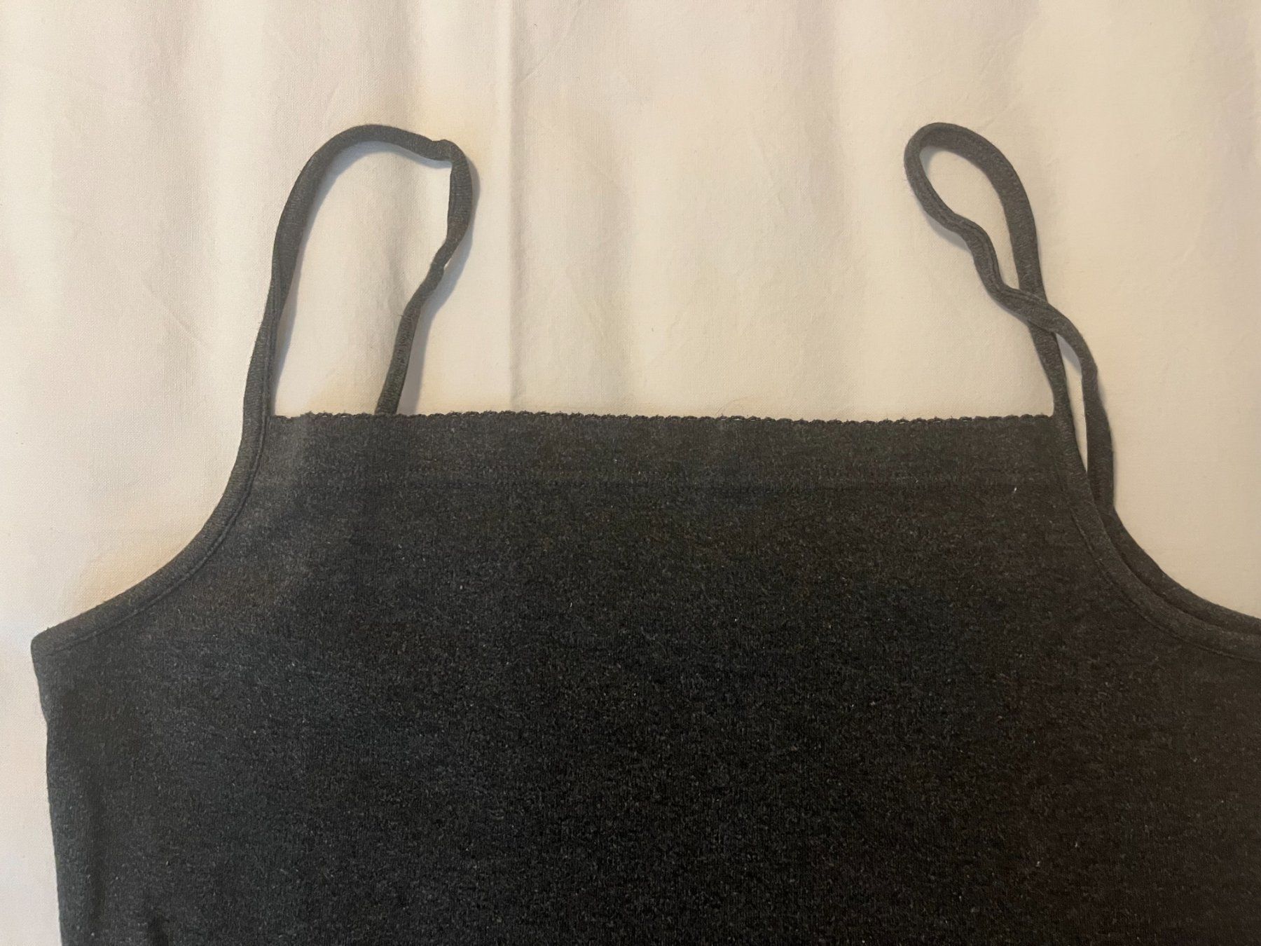 H&M Top: Damen träger Top "H&M" Farbe grau Grösse L – Usato da Jona venduto da Flexer02 2