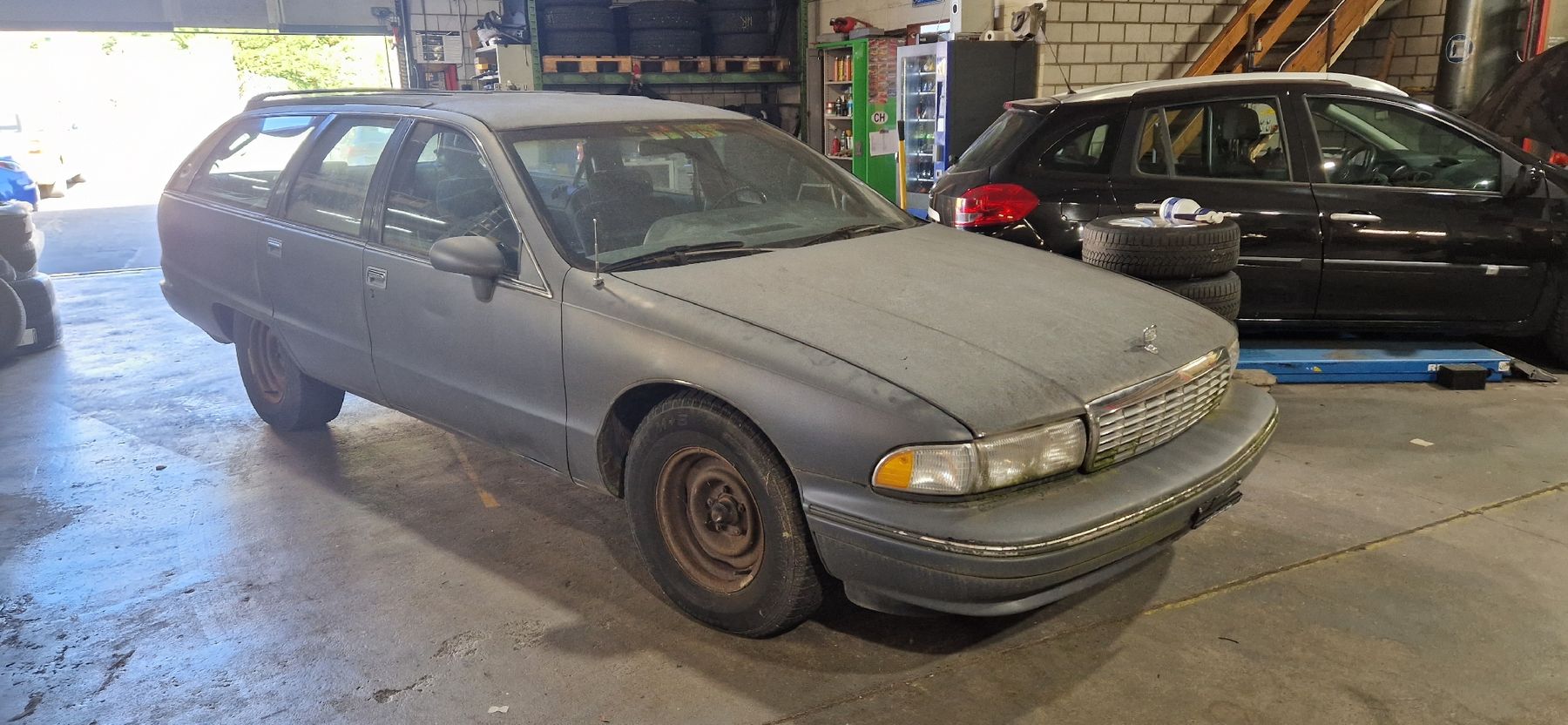 Chevrolet Automobili: Chevrolet Caprice 5.0 V8  – Difettoso da Brügg BE venduto da Topoffice 1