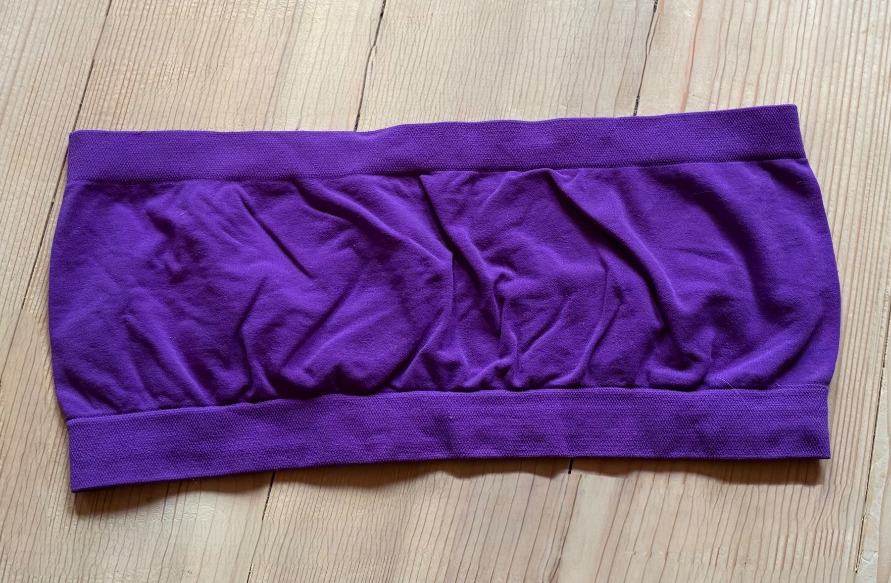 Autres dessous: Bandeau/BH dunkles violett,satte/intensive Farbe,Gr.S – D'occasion à Siblingen par Vany_McDougall 2