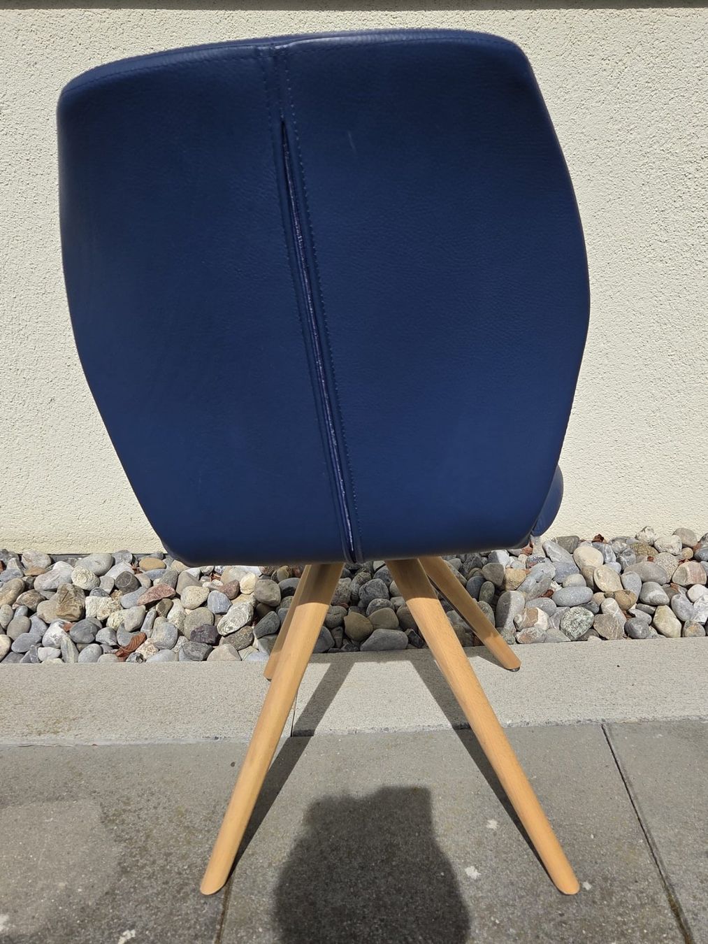 Stühle: 4 Stühle Mobitec Leder mit Holzbeinen – Neu (gemäss Beschreibung) aus Gwatt (Thun) von Taipan49 3