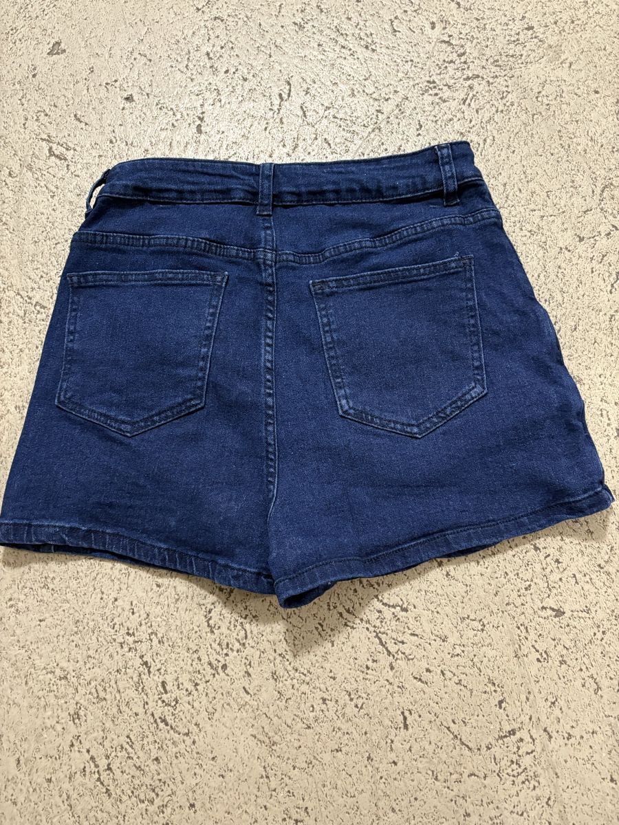 Pantalons: Damen Short,Gr.M – D'occasion à Winterthur par Nena222 2