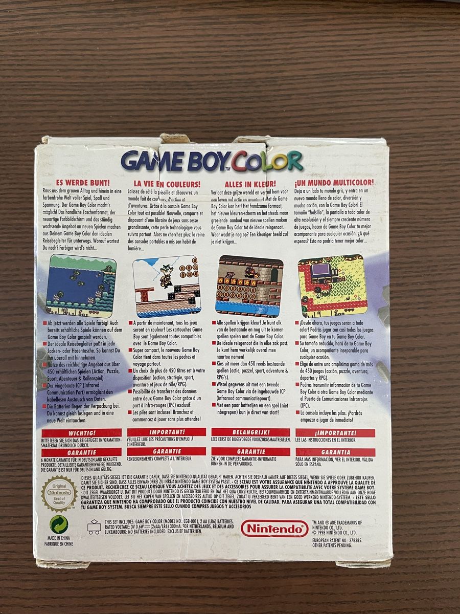 Nintendo Konsolen: Rare Gameboy Color Purple With Holo Original Box! – Gebraucht aus Kloten von Friendly_Collector 4
