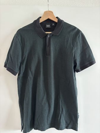 BOSS polo shirt - size M