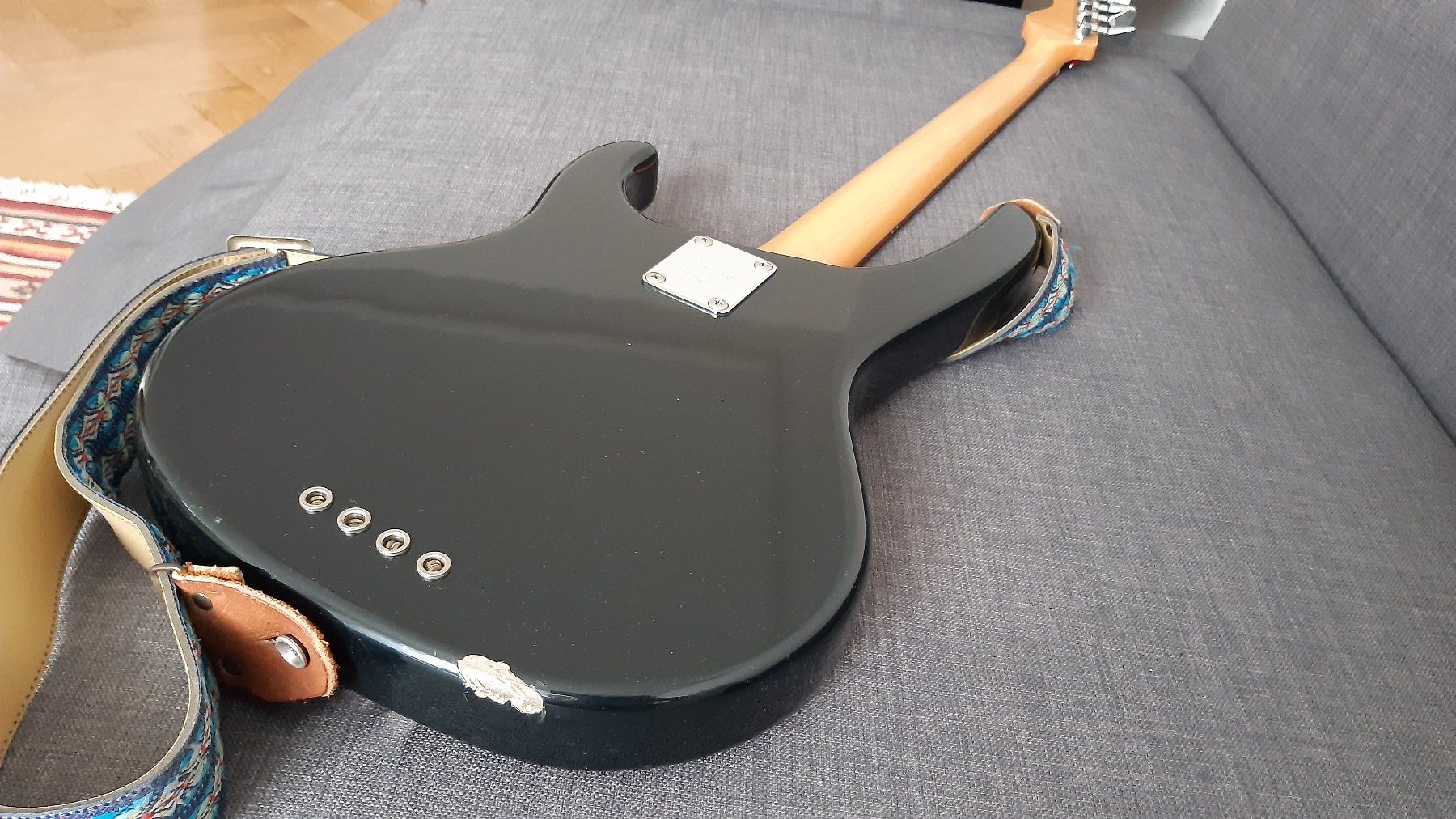 Strumenti musicali: Washburn Force 4 Precision E-Bass – Usato da Basel venduto da odradek 5