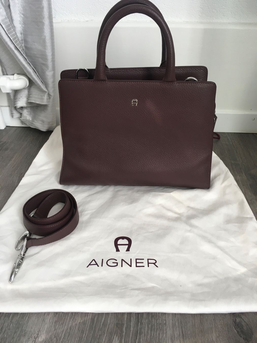 Aigner Borse da donna: Aigner Handtasche NEU – Nuovo e nell'imballaggio originale da Frenkendorf venduto da klourenco