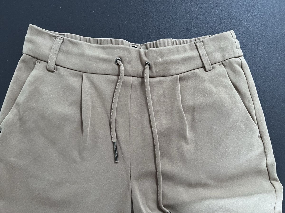 Tessuti: Stoffhose beige Jersey, ONLY - Gr. S – Usato da Fraubrunnen venduto da Vpeck 1