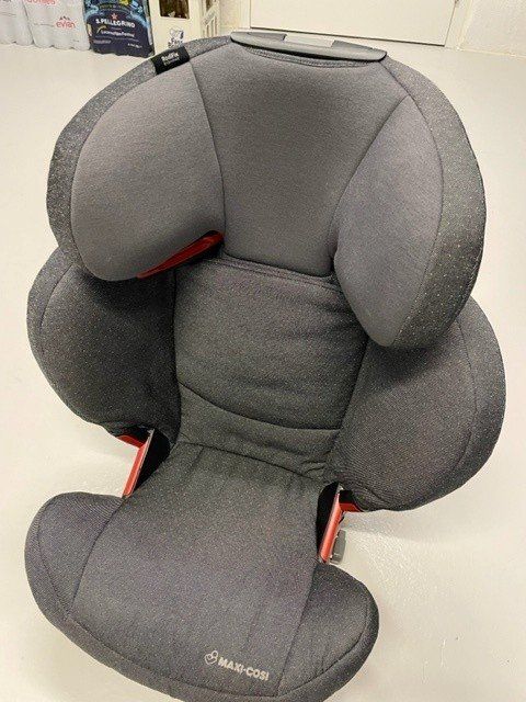 Maxi-Cosi Seggiolini per auto: Maxi-Cosi RodiFix AirProtect - Kinder-Autositz, anthrazit – Usato da Aarau venduto da Sasa75 5