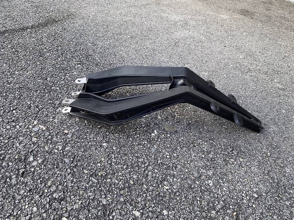 Stander: Support de plaque arrière KTM 1290 superduke – Usato da Monthey venduto da montheyenvalais 2