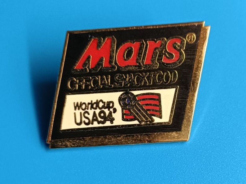 Placchette & Badge: Pin Mars WM 1994 - Box 33 – Usato da Köniz venduto da Pinscollect