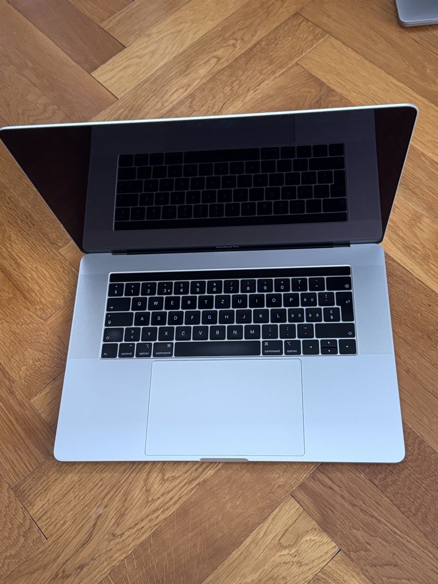 Apple Notebook: Apple MacBook Pro A1990 15" 2018 – Difettoso da Renens VD venduto da nic_7dnb 3