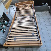 Motorbett komplett ohne Matratze. NP: 3300.00