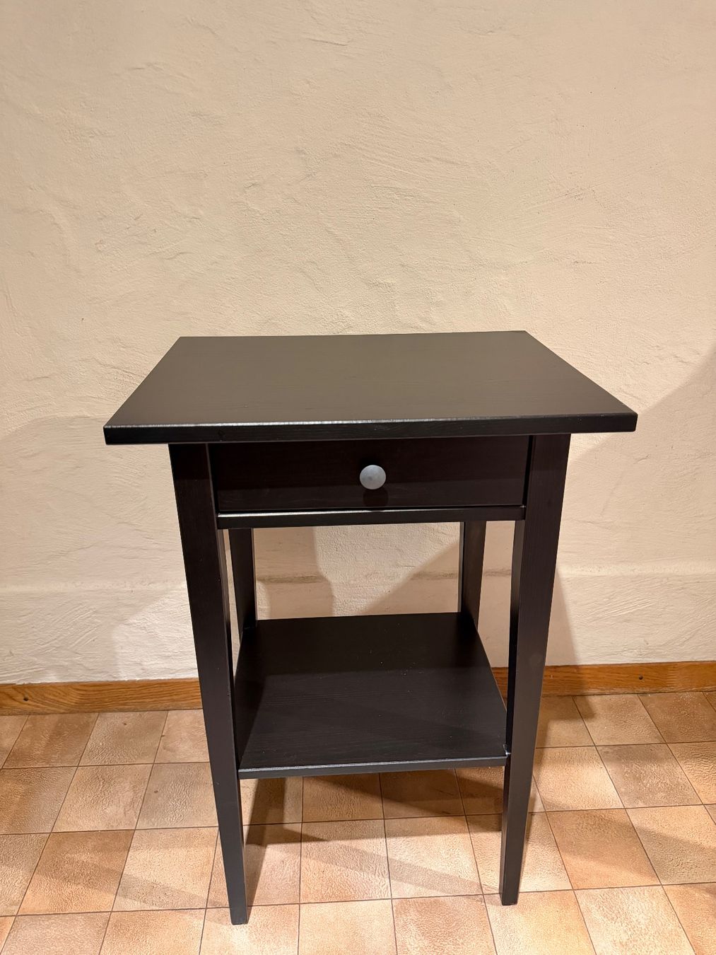 Comodini: Beistelltisch/Nachttisch – Usato da Thun venduto da Astralbern