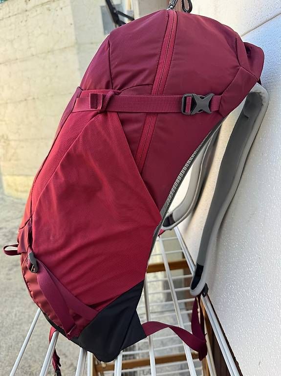 Sacs à dos: Osprey Hikelite 28 – D'occasion à Réchy par CYCLO-SPORT 1