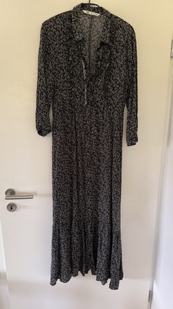 ZARA Blumenkleid