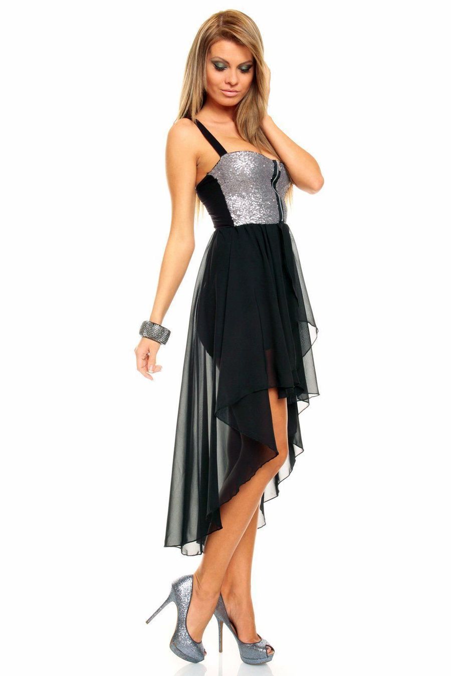 Kleider: Minikleid Schleppe schwarz/silber Gr. 34 – Neu und originalverpackt aus Eschenbach SG von Peachick 2