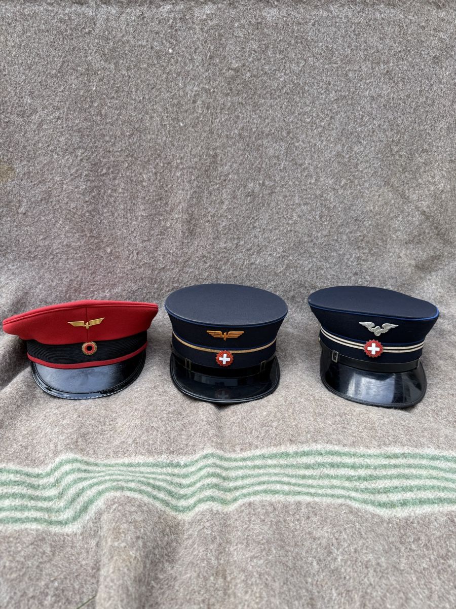 SBB/CFF/FFS Uniformes: Lot couvre-chef CFF – D'occasion à Fribourg par Ardoffel