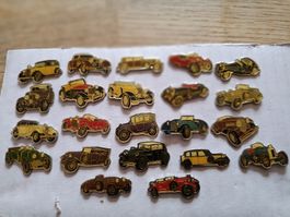 Lot de 22  pins voitures anciennes /oldtimer...