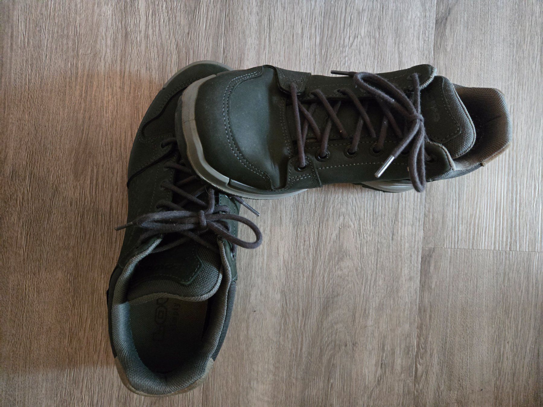 Lowa Scarpe da donna: Trekkingschuhe "Lowa" EU 41 / UK 7 – Usato da Liebefeld venduto da weda77 1