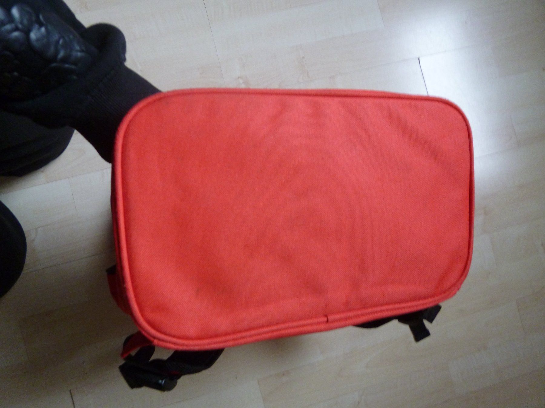 Zaini: toller Interdiscount Rucksack Tagesrucksack  ROT – Usato da Dättlikon venduto da Mamakuga 4