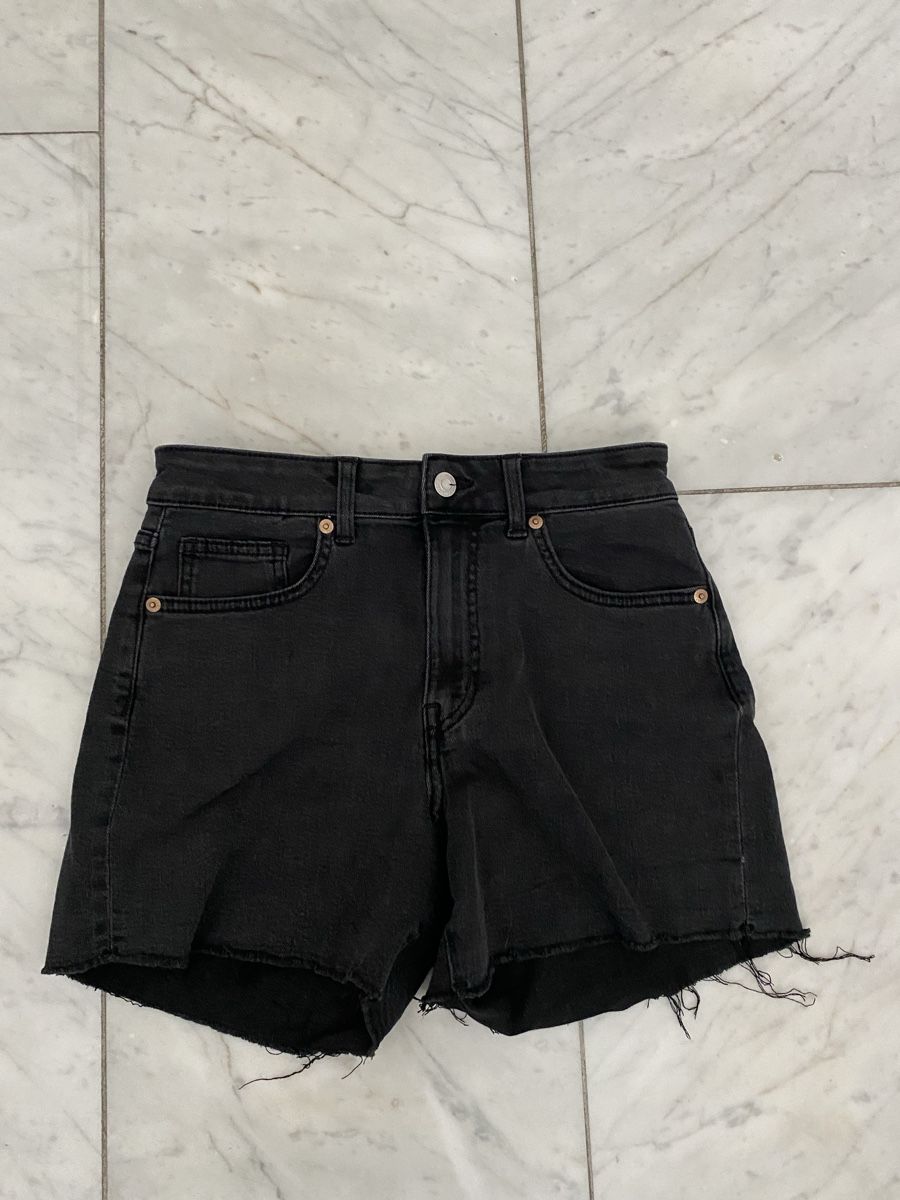 Jeans: Kurze Shorts Damen – Usato da bonaduz venduto da nicki073