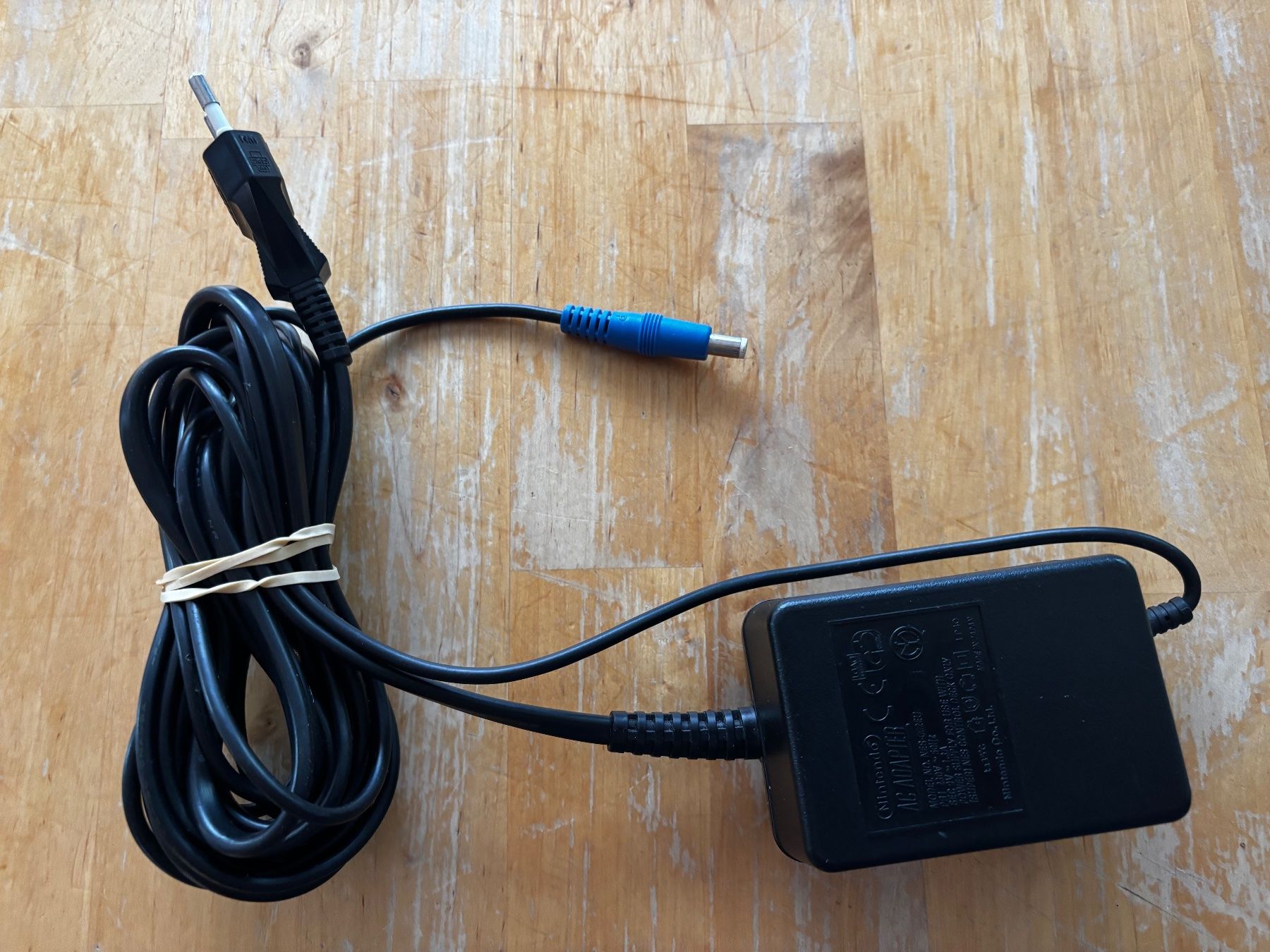 Nintendo Unità & Adattatore: Original NES Netzadapter (NES-002EU) – Usato da Frenkendorf venduto da gelbeZinnie