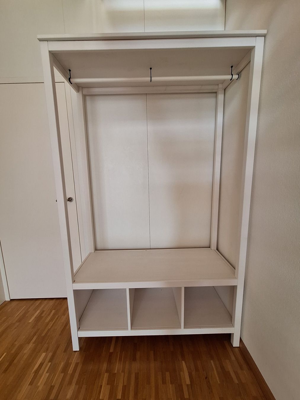 Ikea Porte manteau: IKEA HEMNES offene Garderobe – D'occasion à Basel par luc_h8mt