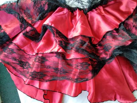 KURZER JUPE ROT GR. S