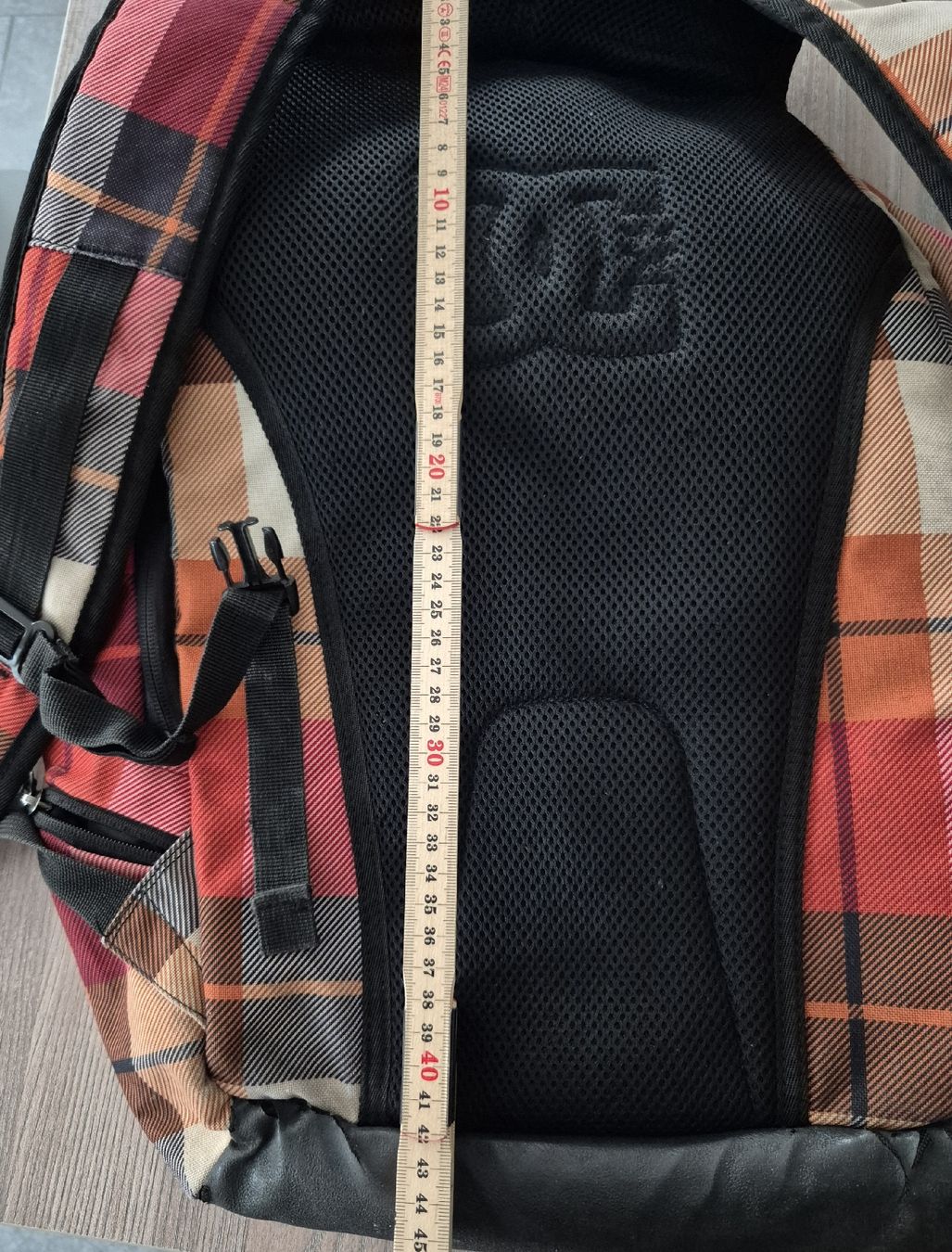 Zaini: DC Rucksack, Marken Rucksack, DC, Schulrucksack – Usato da Seuzach venduto da Gugelchopf 6